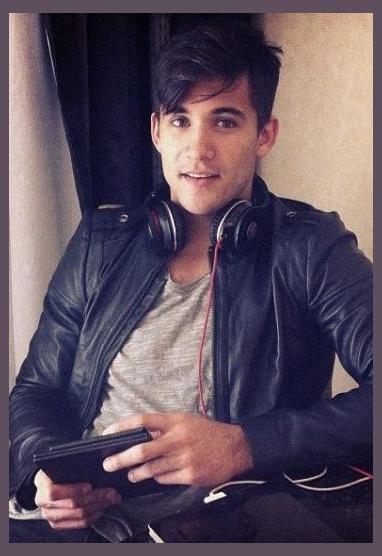 Dez Duron